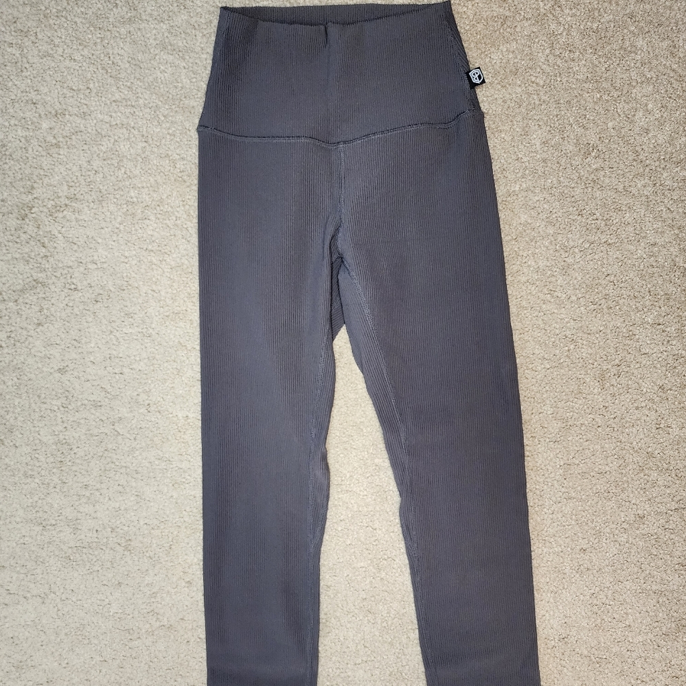 Born Primitive Limitless leggings in size S
